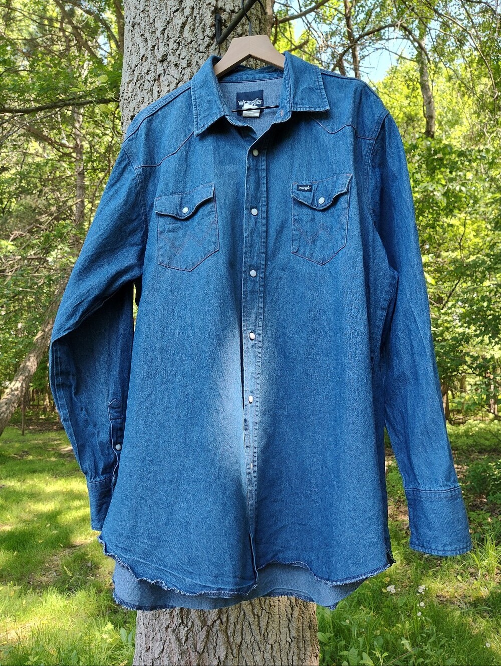Wrangler Pearl Snap XXL Denim Shirt Medium-Dark Wash Raw Edge Long Tall Tail 2XL